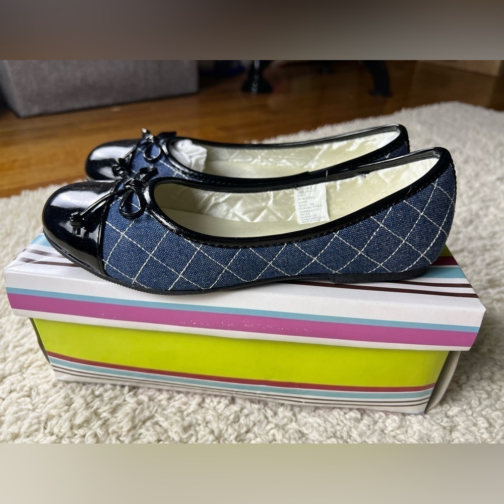 Girls L'Amour size 2 Denim Flats NEW